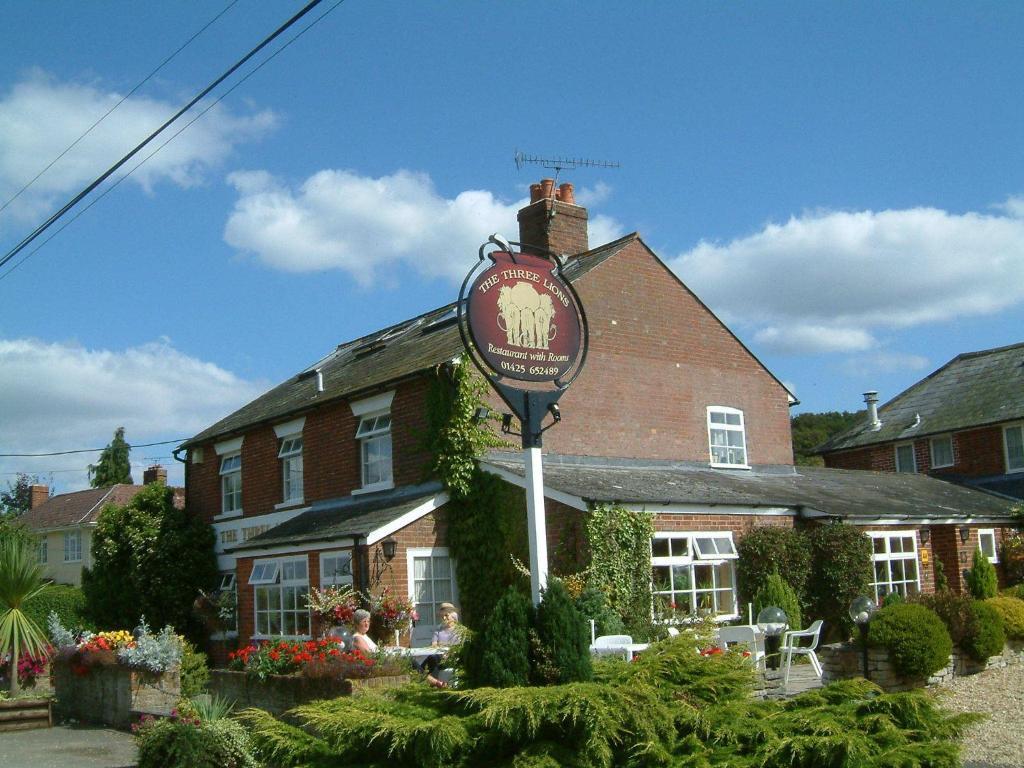 Hotel The Three Lions Fordingbridge Exterior foto